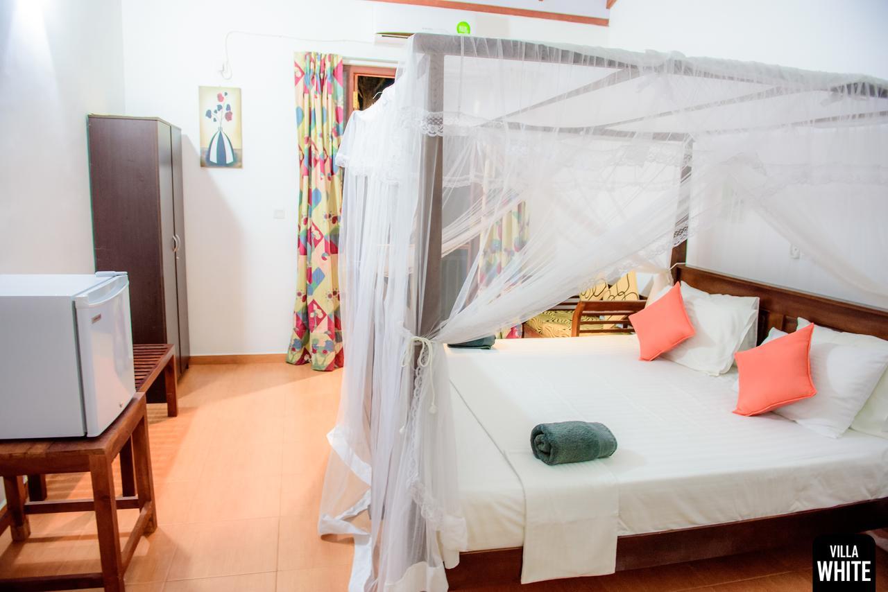 Villa White Hikkaduwa Luaran gambar